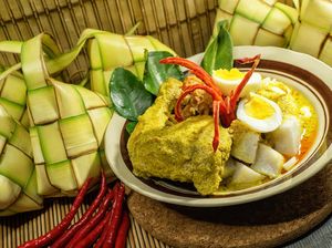 Tradisi Makan Ketupat saat Lebaran Sudah Dimulai Sejak Abad 15 Tradisi Makan Ketupat saat Lebaran Sudah Dimulai Sejak Abad 15