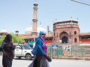 Rumah Sakit Kewalahan, India Gunakan Masjid untuk Tampung Pasien Corona