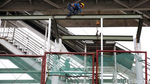 Melihat Progres Terkini Pembangunan Skybridge CSW