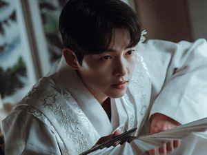 Song Joong Ki Bakal Jadi Model Video Klip Terbaru Heize