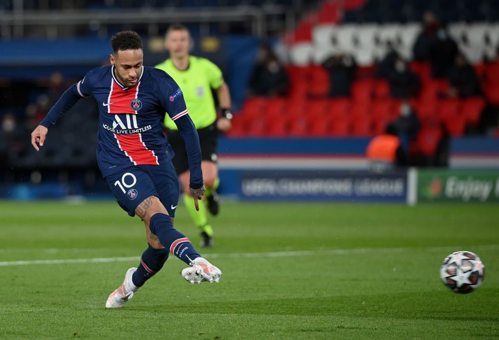 PARIS, FRANCE - APRIL 13: Neymar of Paris Saint-Germain gestures   during the UEFA Champions League Quarter Final Second Leg match between Paris Saint-Germain and FC Bayern Munich at Parc des Princes on April 13, 2021 in Paris, France. (Photo by Matthias Hangst/Getty Images)