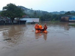 11 Rumah di Cianjur Terendam Banjir Setinggi 2,5 Meter
