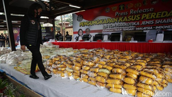 Ini Dia Penampakan 2,5 Ton Sabu yang Diamankan Polisi