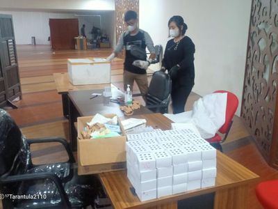 Potret Polisi Gerebek Layanan Tes Antigen Bekas di Bandara Kualanamu