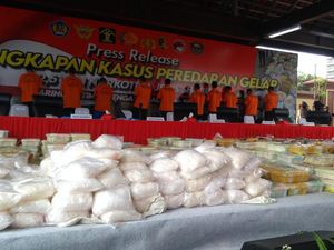 1 Tersangka Jaringan 2,5 Ton Sabu Asal Timur Tengah Ditembak Mati 1 Tersangka Jaringan 2,5 Ton Sabu Asal Timur Tengah Ditembak Mati