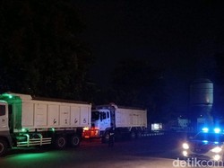 Terobos Jalan Protokol, Puluhan Truk Besar di Pandeglang Ditilang Polisi