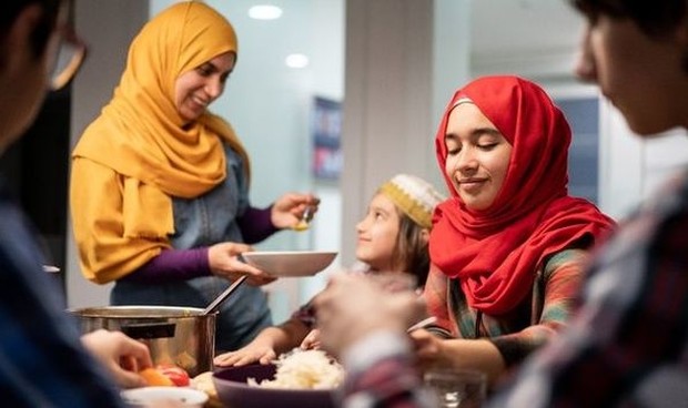 Tidak melewatkan sahur/foto: technotrenz.com Tidak melewatkan sahur