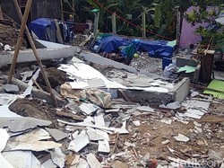 Rumah Roboh Akibat Gempa, Warga Sukabumi Berharap Relokasi