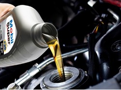 Bingung Kapan Ganti Oli? Ini 5 Tanda untuk Hindari Risiko Mobil Rusak