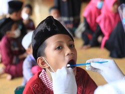 Pakar Gigi Unair Berikan Tips Menjaga Kesehatan Gigi Anak Sejak Dini