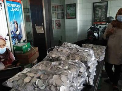 Penampakan Tumpukkan Uang Koin Rp 21 Juta Buat Beli Honda Scoopy