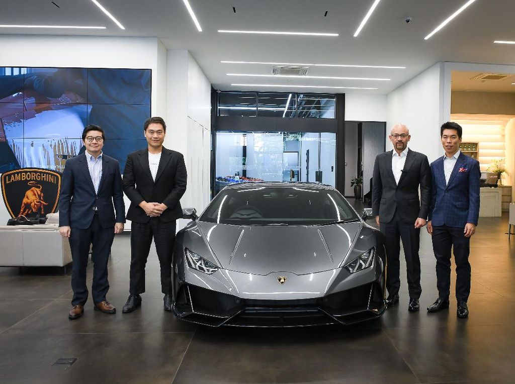 Pertama di Asia, Orang Ini Beli Lamborghini Pakai Bitcoin! Pertama di Asia, Orang Ini Beli Lamborghini Pakai Bitcoin!
