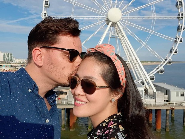 Gracia Indri menyebut kekasihnya sebagai Mijn Valentijn.