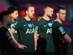 Halo Spurs, Harry Kane Pengin Betul Trofi Juara!