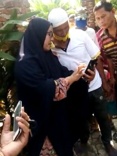 Ibu ini viral di tengah heboh isu babi ngepet di Depok