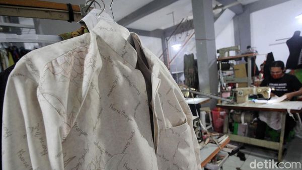 Jelang Lebaran, Permintaan Baju Muslim Meningkat