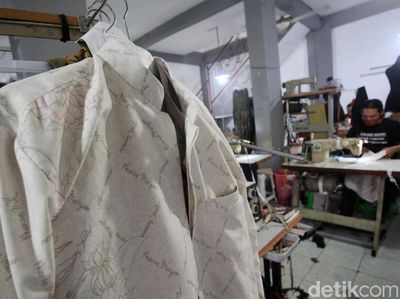 Jelang Lebaran, Permintaan Baju Muslim Meningkat