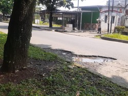 Jl Tegar Beriman Bogor Rawan Kecelakaan, Warga Harap Ada Perbaikan