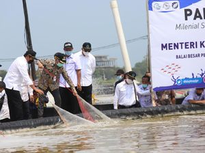 Menteri KKP Minta Milenial Kreatif Kembangkan Pakan Ikan Berkualitas Menteri KKP Minta Milenial Kreatif Kembangkan Pakan Ikan Berkualitas