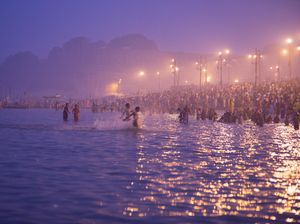 Ngeri! Belasan Jenazah COVID-19 Ditemukan Hanyut di Sungai Gangga