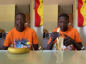 Modal Bengong Sambil Kupas Pisang, Video Pria Ini Ditonton 184 Juta Kali! Modal Bengong Sambil Kupas Pisang, Video Pria Ini Ditonton 184 Juta Kali!