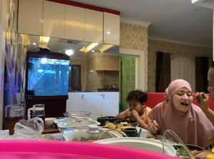 Nathalie Holscher Pulang, Ini Momennya Saat Buka Puasa Bareng Sule