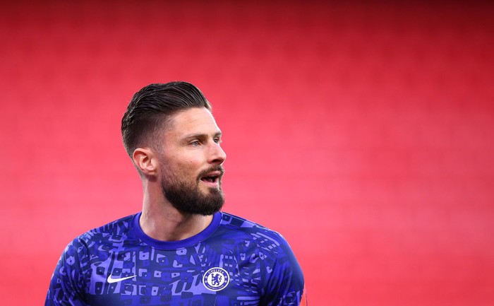 SEVILLE, SPAIN - APRIL 07: Olivier Giroud of Chelsea FC looks on prior to the UEFA Champions League Quarter Final match between FC Porto and Chelsea FC at Estadio Ramon Sanchez Pizjuan on April 07, 2021 in Seville, Spain. (Photo by Fran Santiago/Getty Images)