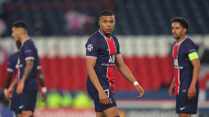 PARIS, FRANCE - APRIL 28: Kylian Mbappe of Paris Saint-Germain reacts after the UEFA Champions League Semi Final First Leg match between Paris Saint-Germain and Manchester City at Parc des Princes on April 28, 2021 in Paris, France. Sporting stadiums around France remain under strict restrictions due to the Coronavirus Pandemic as Government social distancing laws prohibit fans inside venues resulting in games being played behind closed doors. (Photo by Alex Grimm/Getty Images)