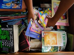 Mengupas Unsur-unsur Cerita Fantasi: Ciri Kebahasaan dan Contohnya