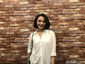 Dedy Susanto Minta Ganti Rugi Ratusan Juta, Revina VT Auto-Miskin Dedy Susanto Minta Ganti Rugi Ratusan Juta, Revina VT Auto-Miskin