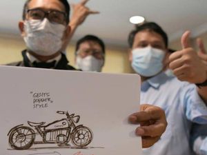 Ridwan Kamil Desain Motor Listrik Gesits tapi Klasik, Namanya RKG-72 Ridwan Kamil Desain Motor Listrik Gesits tapi Klasik, Namanya RKG-72