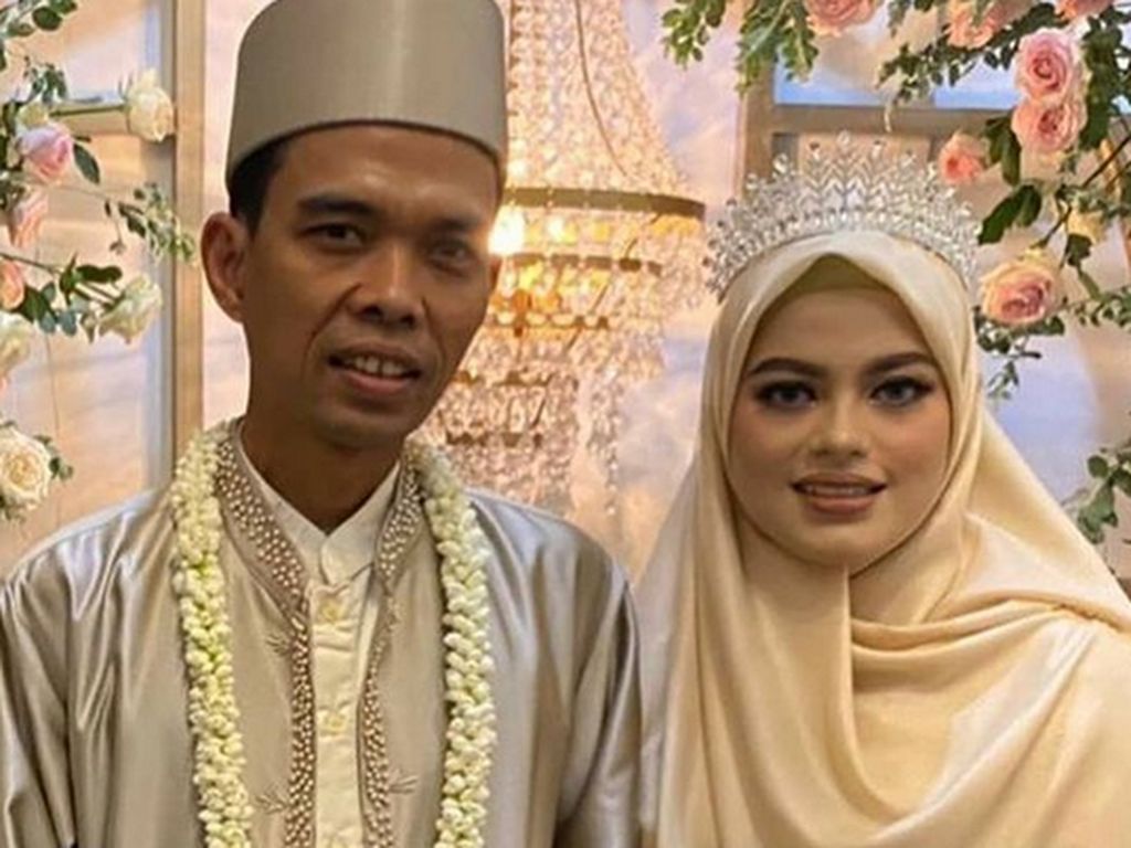 UAS Masih Punya Kewajiban Nafkahi Anak Rp 5 Juta Perbulan Usai Nikah Lagi UAS Masih Punya Kewajiban Nafkahi Anak Rp 5 Juta Perbulan Usai Nikah Lagi