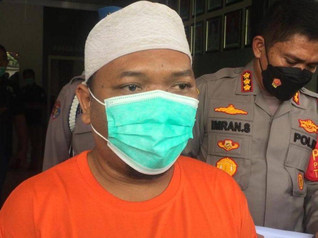 Polisi Tangkap Dalang Kasus Babi Ngepet di Depok!