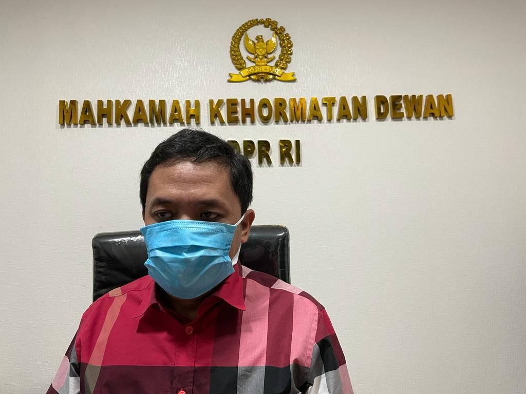 MKD: Sekjen DPR Cabut Pernyataan soal Pamdal Titipan Anggota Dewan MKD: Sekjen DPR Cabut Pernyataan soal Pamdal Titipan Anggota Dewan