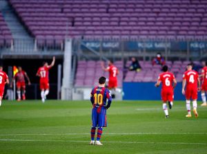 Zidane Tak Senang Barcelona Kalah dari Granada