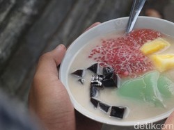 Resep Warisan Jadi Rahasia Racikan Es Jaipong Kotabaru