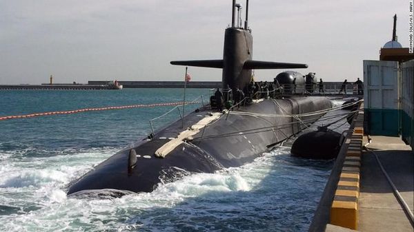 Penampakan Kapal Selam Nuklir Terbesar Amerika