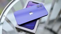 Wujud iPhone 12 Ungu yang Benar-benar Unyu