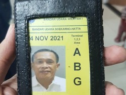 Penampakan Kartu Pas Protokoler AP II Soetta yang Loloskan WN India