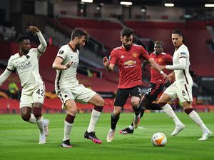 Digilas Man United, Roma Kalah Mental Digilas Man United, Roma Kalah Mental