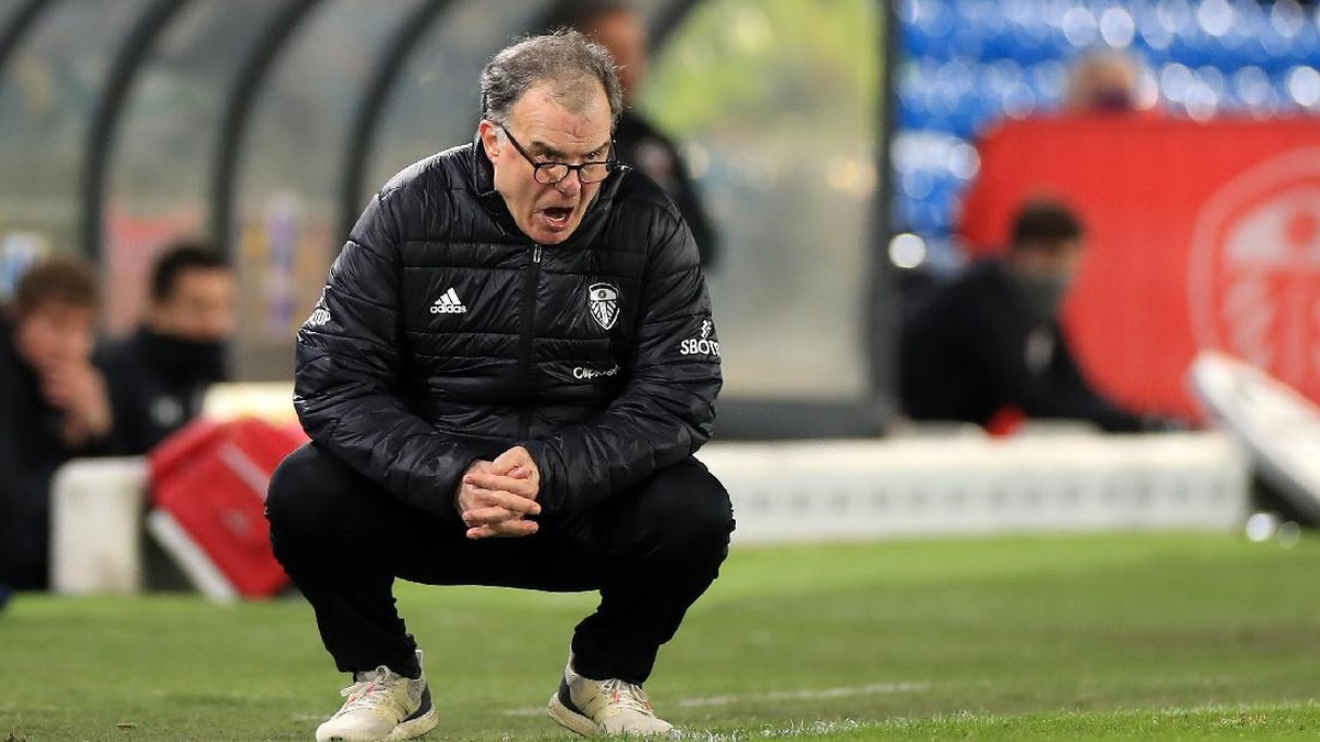 Marcelo Bielsa sampai saat ini belum bisa bahasa Inggris. (Foto: Getty Images/Pool)