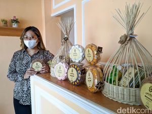 Mudik Dilarang, Permintaan Hamper Kue Kering di Kulon Progo Melejit