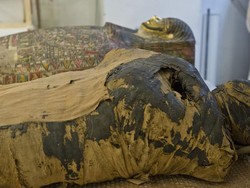 Pertama Kali, Mumi Perempuan Hamil Tua Ditemukan