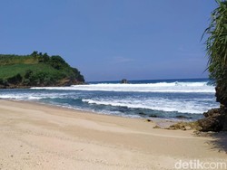 Mitosnya, Kamu Bisa Bertemu Penguasa Pantai Selatan di Sini