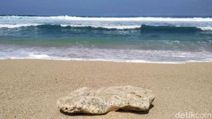 Foto: 5 Pantai Blitar yang Cocok buat Anak Senja