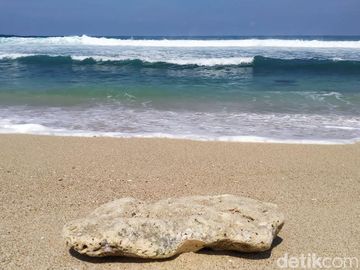 Pantai Pasetran Gondo Mayit, Destinasi Wisata Mistis di Blitar Selatan Pantai Pasetran Gondo Mayit, Destinasi Wisata Mistis di Blitar Selatan