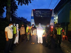 Warga Terpapar Corona Klaster Tarawih di Banyumas Dievakuasi ke Karantina