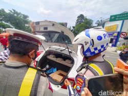 5 Bus Siap Antar Pemudik yang Nekat Masuk Surabaya ke Tempat Karantina