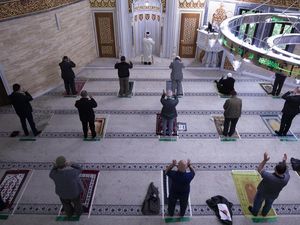 Riset Muslim di Jerman: Agama Tidak Hambat Integrasi