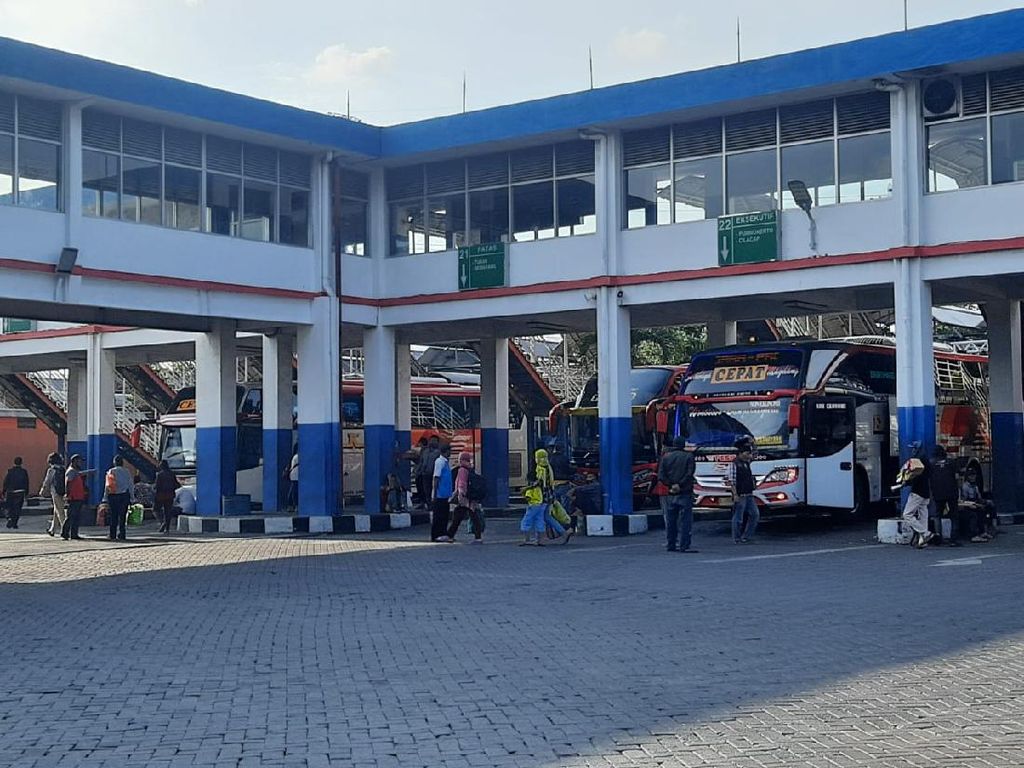 Terminal Bungurasih 6-17 Mei Tetap Buka, Bus AKAP dan AKDP Bisa Masuk Terminal Bungurasih 6-17 Mei Tetap Buka, Bus AKAP dan AKDP Bisa Masuk